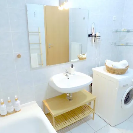 Casa Iris Apartment Szekesfehervar